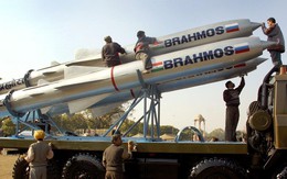 Quên rút đầu cắm điện khiến BrahMos bay nhầm sang láng giềng