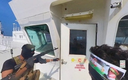 Houthi tấn công tàu Israel và chiến hạm Mỹ trên Biển Đỏ