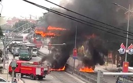 Cháy bảng điện tử led trên quốc lộ khiến giao thông tắc nghẽn