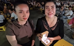 Từng gặp mâu thuẫn đến mức không nhìn mặt, vợ Lê Dương Bảo Lâm tặng vàng và nói 1 câu khiến mẹ chồng bất ngờ