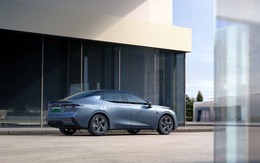 Hãng xe Trung Quốc vừa vào Việt Nam trình làng chiếc sedan hoàn toàn mới, nhìn đã thấy mê