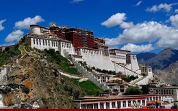 Cung điện cao nhất thế giới ở Trung Quốc được xây bằng 30 tấn vàng