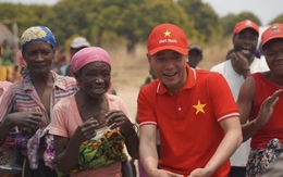 Trước khi mất kênh YouTube, đối mặt tổn thất khủng, Quang Linh Vlogs rực rỡ: Đầu tư 4 tỷ đồng cho trang trại 14ha ở Angola, làm phó Chủ tịch, sánh bước bên Hoa hậu Thuỳ Tiên
