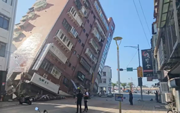 Động đất mạnh nhất 25 năm tấn công Đài Loan: Tòa nhà 5 tầng nghiêng 45 độ, dự báo còn 1 trận nữa