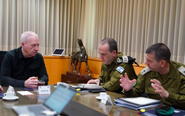 Iran công bố hình ảnh tên lửa, Israel tuyên bố sẵn sàng cho mọi tình huống