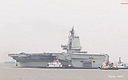 Tàu sân bay "khủng" nhất của Trung Quốc lần đầu ra biển thử nghiệm