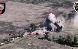 Ukraine tung video phá hủy 10 xe quân sự Nga cùng lúc