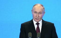 Tổng thống Nga Putin thăm 'Mátxcơva thu nhỏ' ở biên giới Trung Quốc