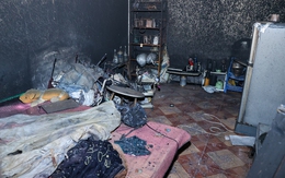 Hình ảnh ám ảnh: Bên trong căn phòng trọ vụ cháy ở Trung Kính khiến 14 người tử vong