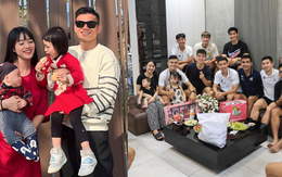 Cầu thủ từng "nghèo nhất Việt Nam" giờ có vợ đẹp, con ngoan, xây nhà to như biệt thự mời cả đội bóng đến chơi