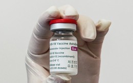 AstraZeneca thừa nhận vaccine COVID-19 của hãng có thể gây đông máu: Có cần phải lo lắng?