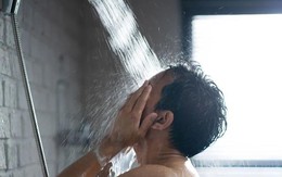 6 kiểu tắm tăng nguy cơ đột quỵ: Số 1 nhiều người hay mắc vào mùa hè