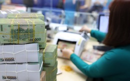 Người dân giảm gửi tiền, loạt ngân hàng tăng lãi suất tiết kiệm