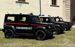 Sau 5 năm dùng Suzuki Jimny quá ổn, đội cảnh sát này sắm thêm lô xe mới: Tổng sở hữu gần 100 xe, đều dùng để đi rừng, off-road