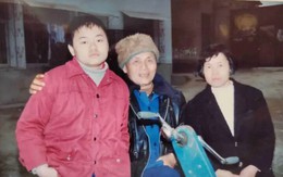 Thần đồng Trung Quốc không biết làm việc nhà, cần mẹ đút ăn từng bữa