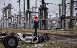 Nga không kích ồ ạt, Ukraine buộc phải cắt điện luân phiên