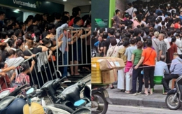 Người dân các tỉnh có mặt từ 4h sáng ở Hà Nội để mua vàng: Tắc nghẽn ngay từ ngoài cửa ngân hàng