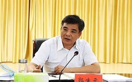 Quan chức Trung Quốc rơi từ khách sạn, tử vong