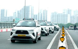 Không phải xe xăng, chẳng phải xe điện: Vinasun ra mắt dịch vụ taxi hybrid đầu tiên tại Việt Nam, sắp mua thêm 2.000 chiếc của Toyota
