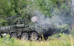 Thiết giáp BTR-4 thể hiện uy lực đáng gờm