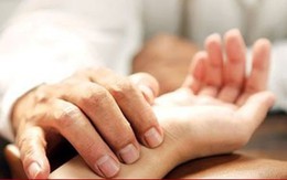 Mẹ chồng đột nhiên tốt bất thường, con dâu tức điên khi phát hiện sự thật