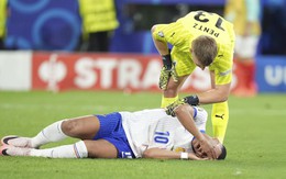 Mbappe chảy máu đầm đìa, đội tuyển Pháp không cần ghi bàn nhưng vẫn thắng