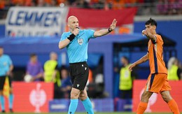 Trọng tài từ chối bàn thắng của Hà Lan bị chỉ trích 'gây tội ác với bóng đá'