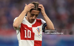 Modric hỏng penalty, ghi bàn và vò đầu bứt tai, Croatia nhận cái kết nghiệt ngã ở phút 90+8 trước Italia