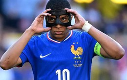 Bị tác động "vật lý", Mbappe chửi thẳng mặt đàn anh lừng danh ở Euro 2024