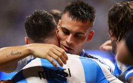 Copa America: Martinez toả sáng, Messi và đồng đội giành vé đầu tiên vào tứ kết
