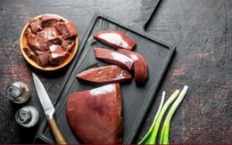 Ăn gan lợn có nạp thêm độc tố vào cơ thể?