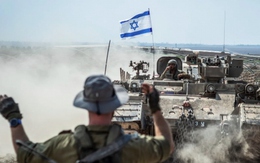 Israel dồn dập nã đạn vào Rafah, yểm hộ xe tăng tiến về phía Tây