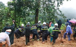 Hiện trường vụ sạt lở đất vùi lấp xe khách ở Hà Giang khiến ít nhất 7 người tử vong