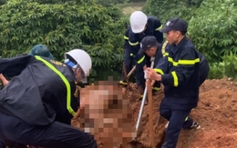 Nạn nhân sống sót sau vụ sạt lở ở Hà Giang: "Thò được đầu lên mặt đất rồi cố lấy tay cào bớt đất để thở"