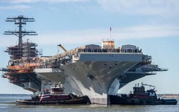 Hư hỏng bất ngờ khiến việc sửa chữa 2 tàu sân bay Mỹ thành 'công trình dở dang'