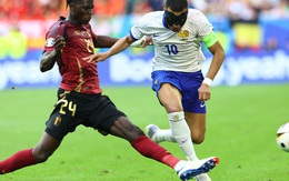 Euro 2024: HLV Deschamps tiết lộ thời điểm Mbappe được bỏ "mặt nạ"
