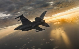 Slovakia nhận 2 tiêm kích F-16 đầu tiên trong lô 14 chiếc mua của Mỹ