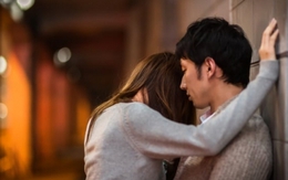 Bắt quả tang chồng ngoại tình, anh vẫn cãi không phản bội thế mà chỉ 1 câu nói của mẹ chồng tôi khiến anh ân hận vô cùng