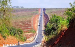 Phát hiện "con đường dựng đứng" ở Tây Nguyên, chưa đến 1km nhưng làm nhiều người nổi da gà khi nhìn thấy