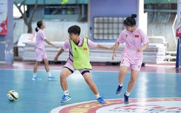 Futsal nữ Việt Nam giao hữu với đội tuyển mạnh nhất châu Á