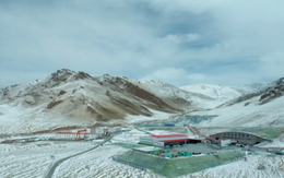 Trung Quốc dùng máy 'tự chế' để đào đường hầm dài 12 km cách mặt sông băng chỉ 1-2 km, đi xuyên qua một trong những dãy núi dài nhất thế giới