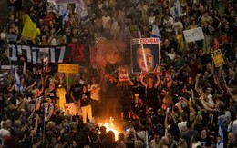 Ít nhất 55 quả rocket nhắm vào Israel, Iran chịu áp lực hoãn đáp trả