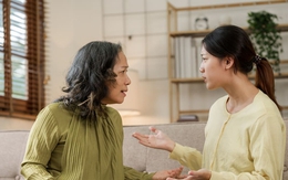 Đưa mẹ chồng 17 triệu đồng/tháng chi tiêu nhưng luôn kêu thiếu, tôi theo dõi phát hiện bà luôn cho chú út 10 triệu: Nghe câu trả lời từ mẹ khiến tôi sốc nặng!