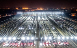 Trước khi xây đường sắt cao tốc cho loạt láng giềng Việt Nam, Trung Quốc từng phải nhờ công nghệ '4 gã khổng lồ' thế giới làm đường sắt cao tốc đầu tiên dài 115km