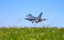 Tiêm kích F-16 Ukraine 'miễn nhiễm' vũ khí hiện đại của Nga?