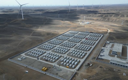 Trung Quốc đưa công nghệ lên tầm cao mới: ‘Trồng’ 100 km tuabin giữa gió lớn, xây khu trữ điện đủ 800.000 hộ dùng/ngày, tiết kiệm 900.000 tấn than, giảm 2,8 triệu tấn CO2