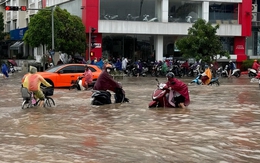 Bão, lũ chưa từng có ở miền Bắc làm 63 người chết: Mưa to khi nào mới chấm dứt?