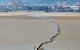 Ngắm nhìn 'Cầu nghìn mắt' 400 tuổi ở Trung Quốc