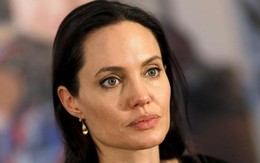 Angelina Jolie từ bỏ vụ kiện về Brad Pitt