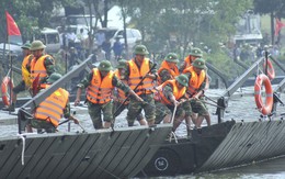 Vụ sập cầu Phong Châu: Công binh tinh nhuệ hành quân trong đêm lên Phú Thọ, sẵn sàng bắc cầu phao